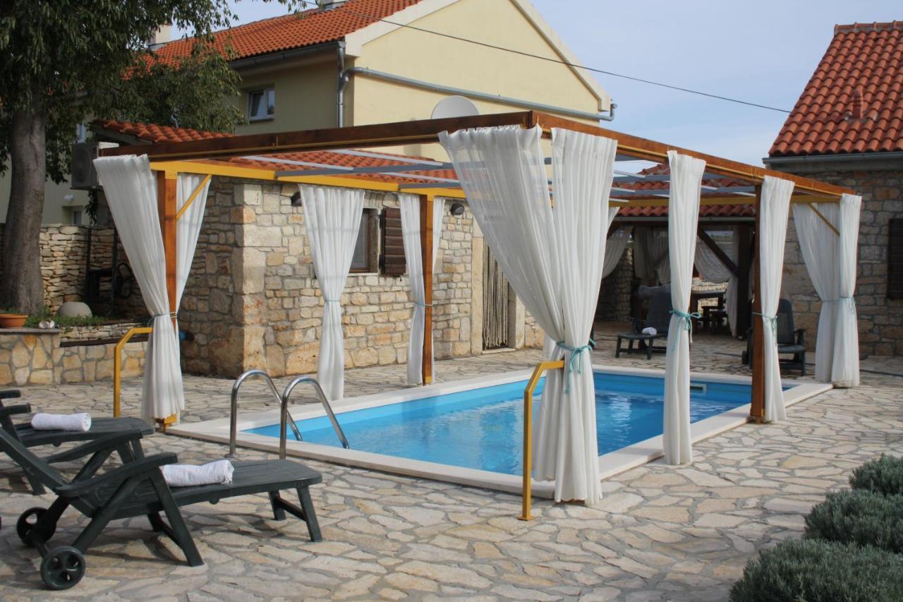 Willa Rural House Gluic Bogatić Zewnętrze zdjęcie