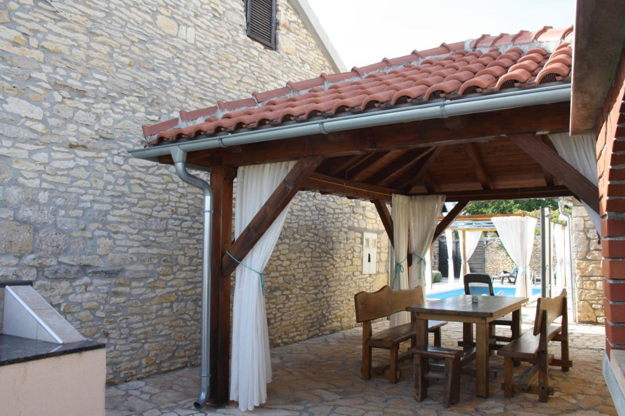 Willa Rural House Gluic Bogatić Zewnętrze zdjęcie