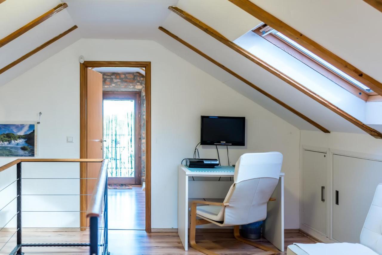 Willa Rural House Gluic Bogatić Zewnętrze zdjęcie