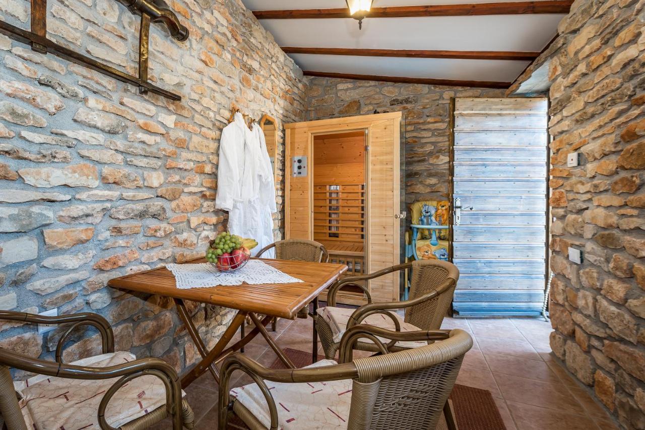 Willa Rural House Gluic Bogatić Zewnętrze zdjęcie