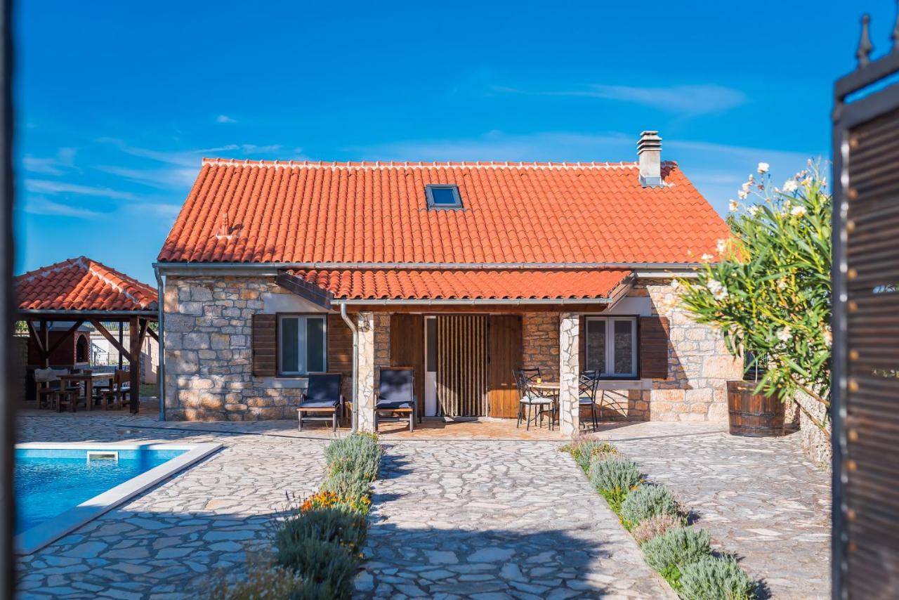 Willa Rural House Gluic Bogatić Zewnętrze zdjęcie