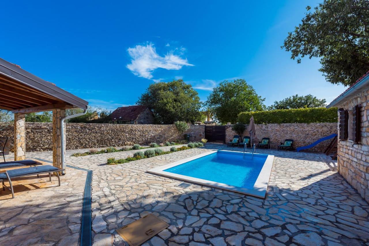 Willa Rural House Gluic Bogatić Zewnętrze zdjęcie