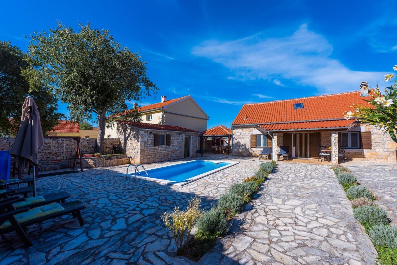 Willa Rural House Gluic Bogatić Zewnętrze zdjęcie
