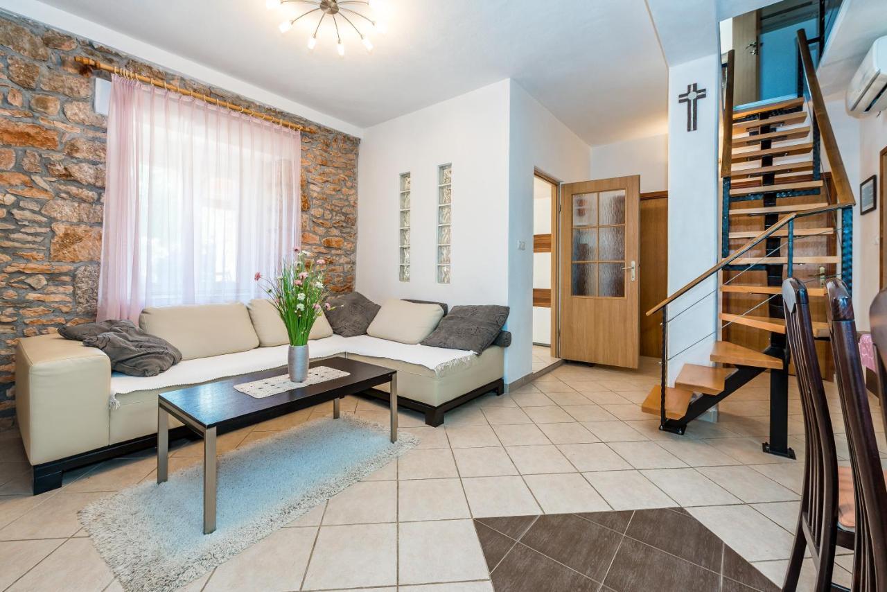 Willa Rural House Gluic Bogatić Zewnętrze zdjęcie